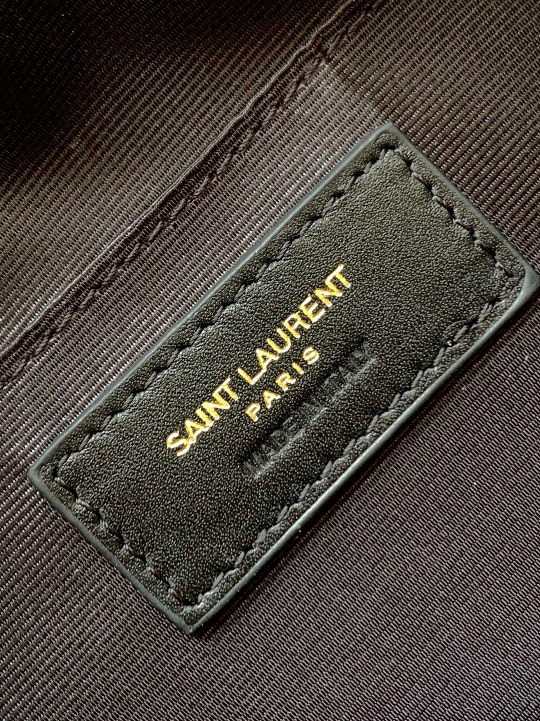 超A貨YSL聖羅蘭包包 lou絎縫皮革相機袋 Saint Laurent Monogram肩背袋 卡其