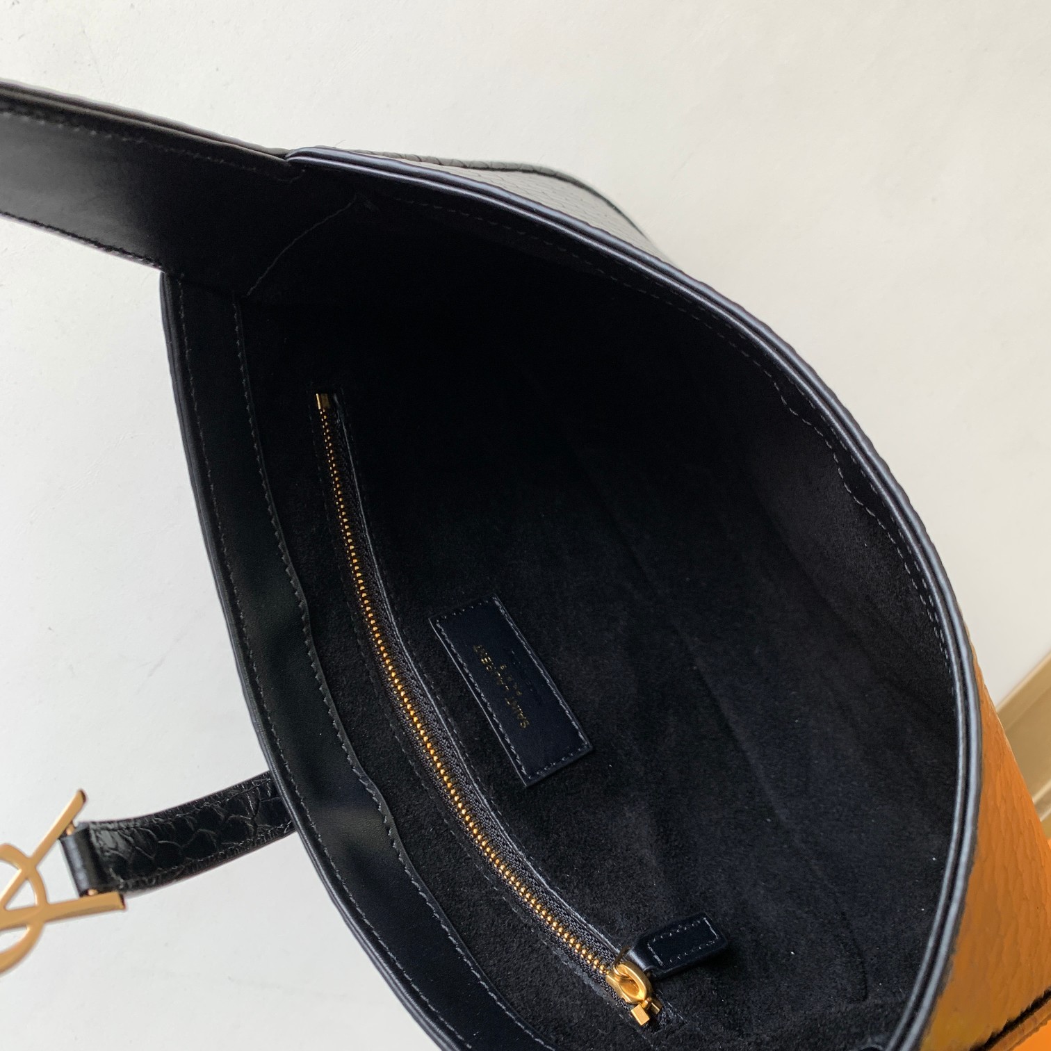 YSL聖羅蘭超A貨原單復刻包包 le5à7鱷魚皮壓紋亮面皮革hobo Saint Laurent Monogram Hobo手袋黑色