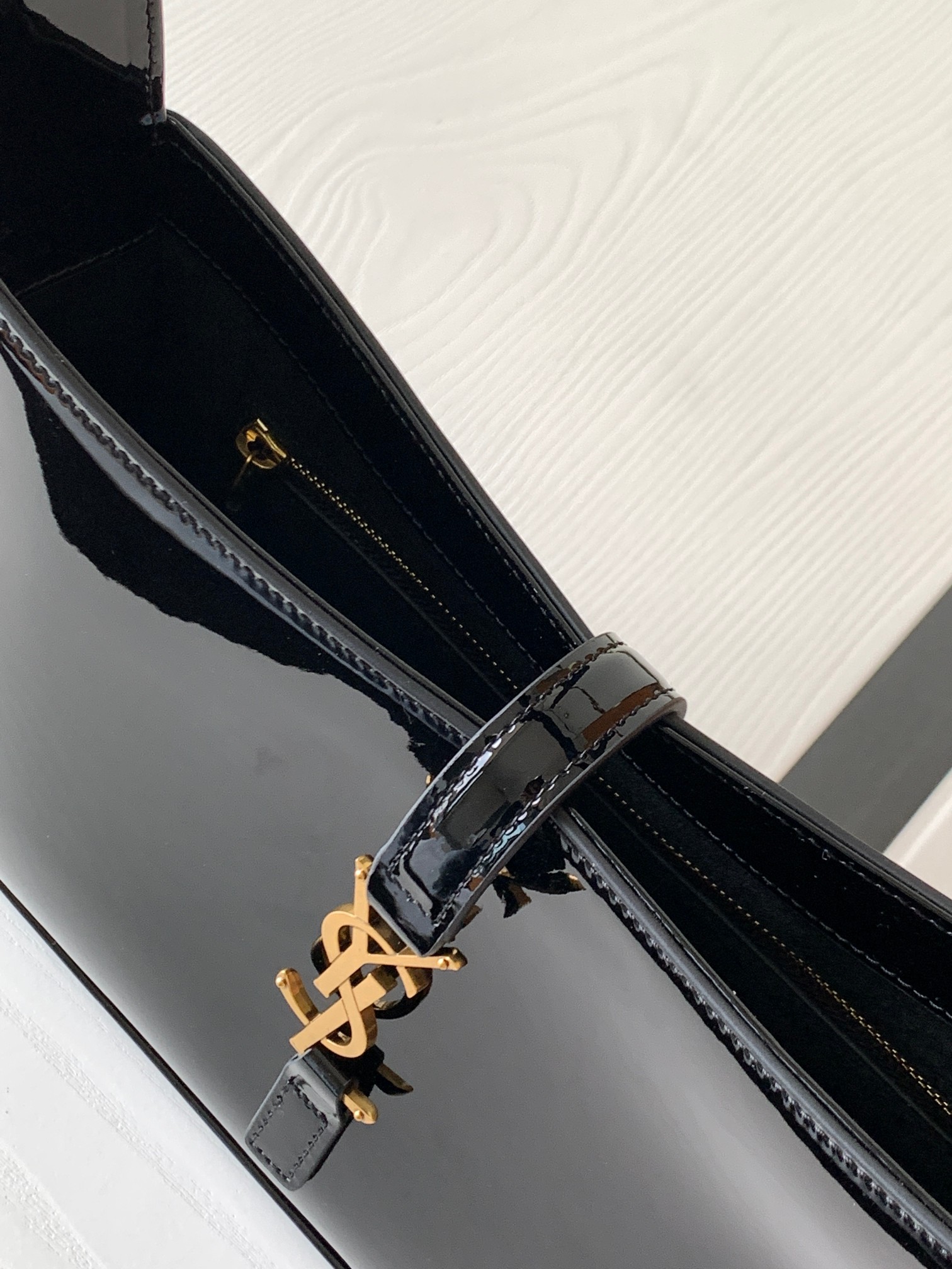 YSL聖羅蘭超A貨復刻包包 le5à7黑色亮面hobo Saint Laurent Monogram Hobo手袋