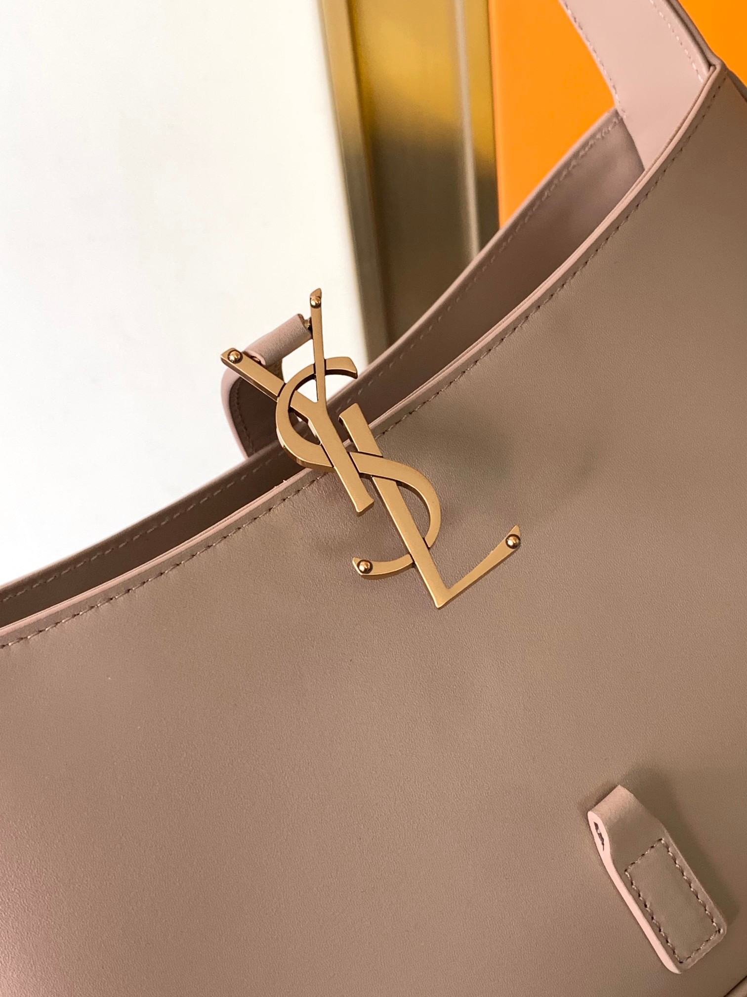 YSL聖羅蘭超A貨復刻包包 le5à7啞光面 hobo Saint Laurent Monogram Hobo手袋 玫瑰沙色