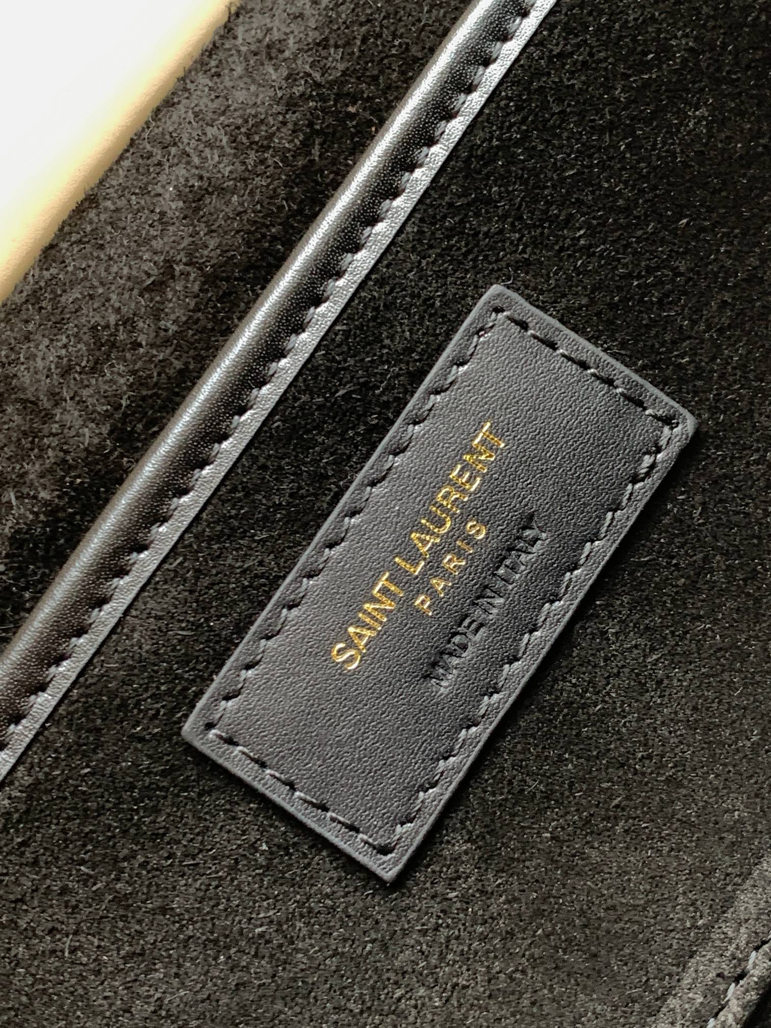 YSL聖羅蘭一比一復刻包包 2023新款馬鞍包 CHARLIE中號光滑皮革肩揹包白色