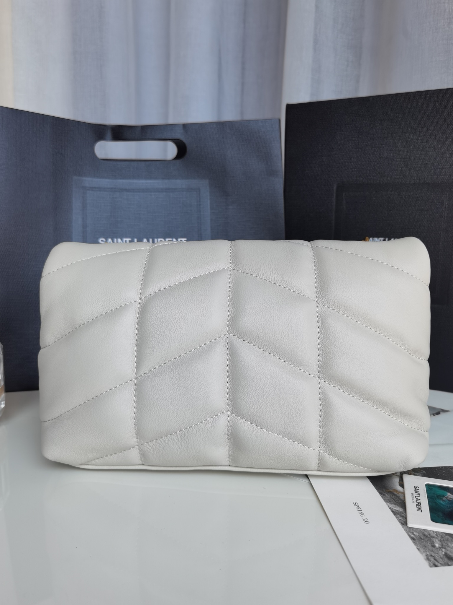 高仿YSL聖羅蘭包包 LOULOU PUFFER 迷你絎縫小羊皮包 小型絎縫皮革手袋 白色金扣