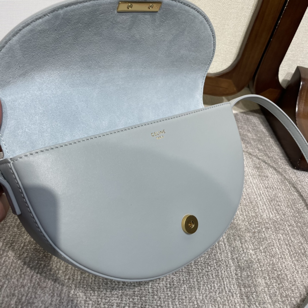 原單高仿Celine賽琳 Basace凯旋门 光滑小牛皮Besace Cuir Triomphe手袋 斜揹包 灰藍