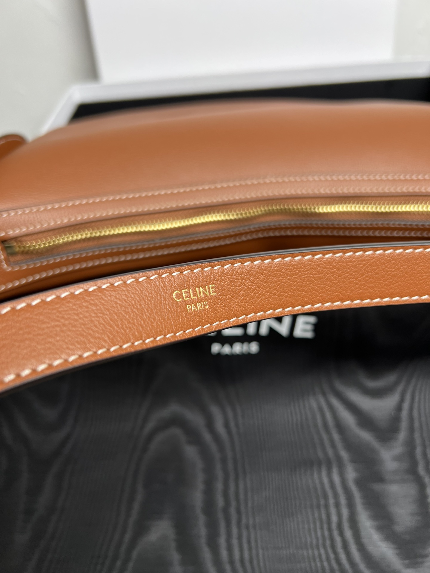 A貨名牌包Celine賽琳 HELOISE CUIR TRIOMPHE 柔軟牛皮革手袋單肩包 棕色