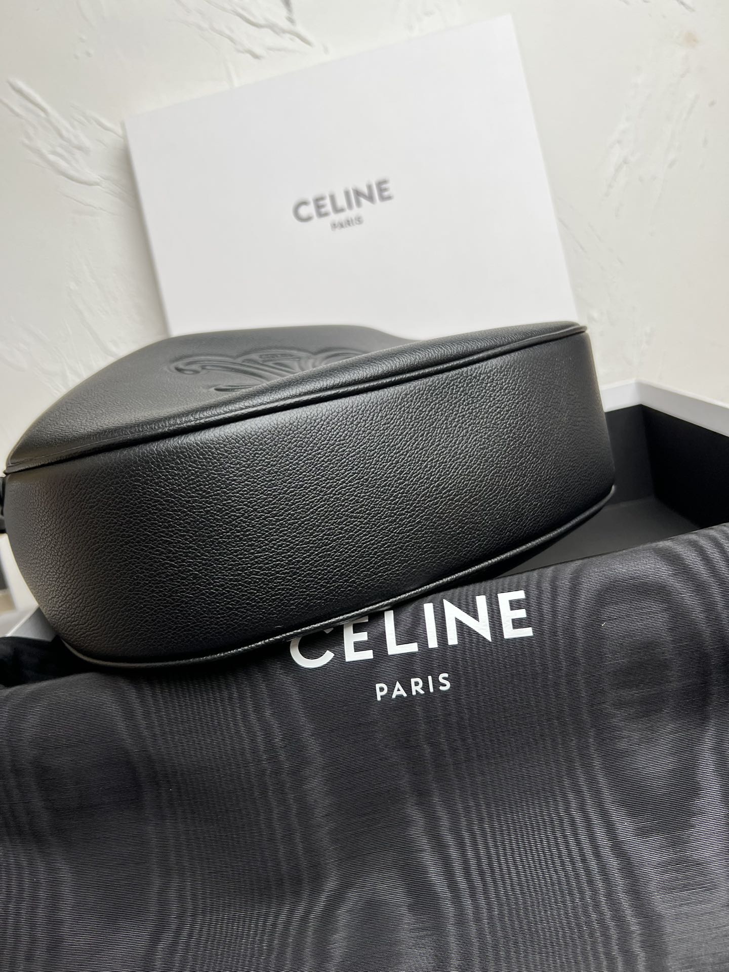 A貨名牌包Celine賽琳 HELOISE CUIR TRIOMPHE 柔軟牛皮革手袋單肩包 黑色