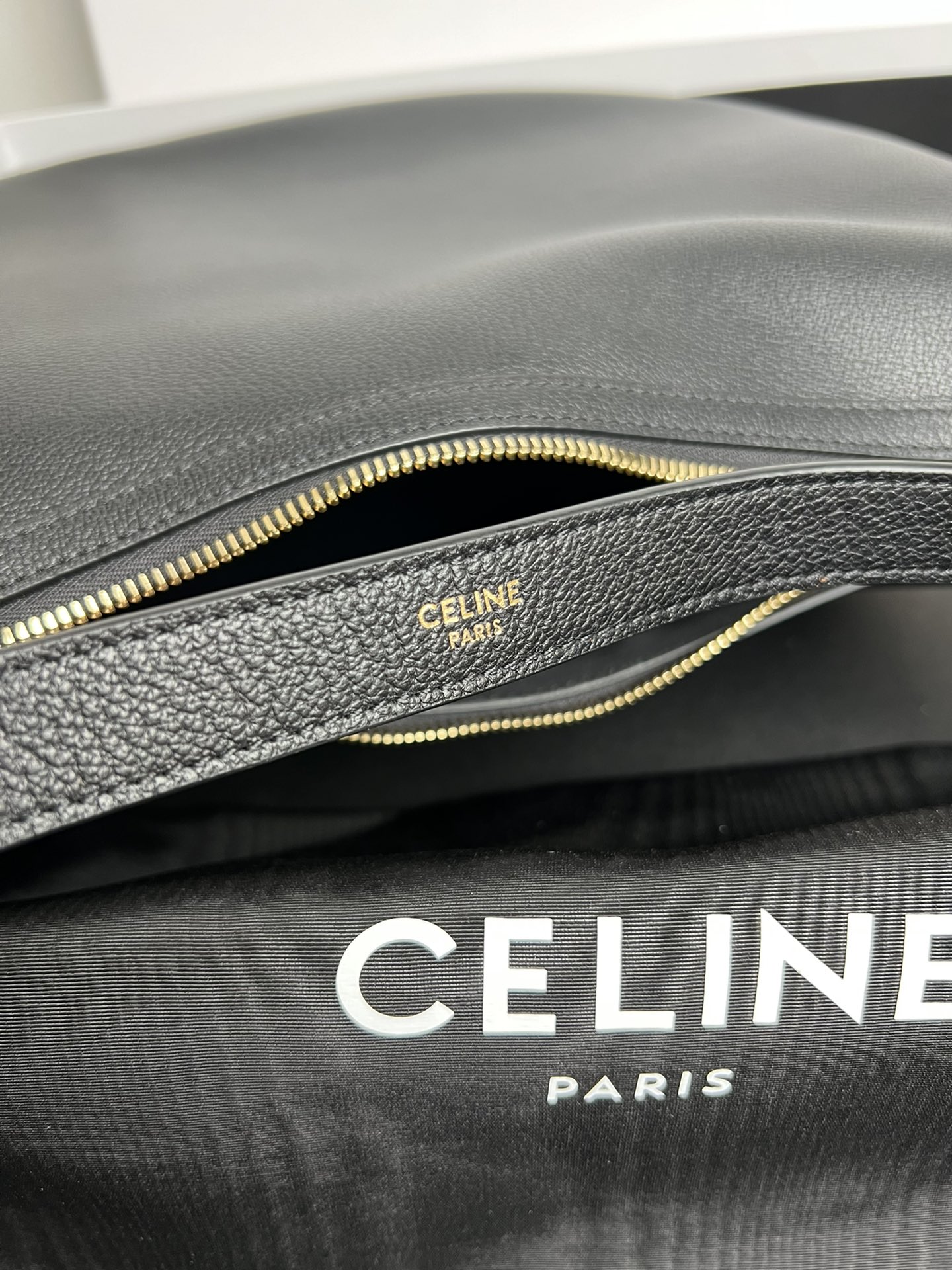 A貨名牌包Celine賽琳 HELOISE CUIR TRIOMPHE 柔軟牛皮革手袋單肩包 黑色