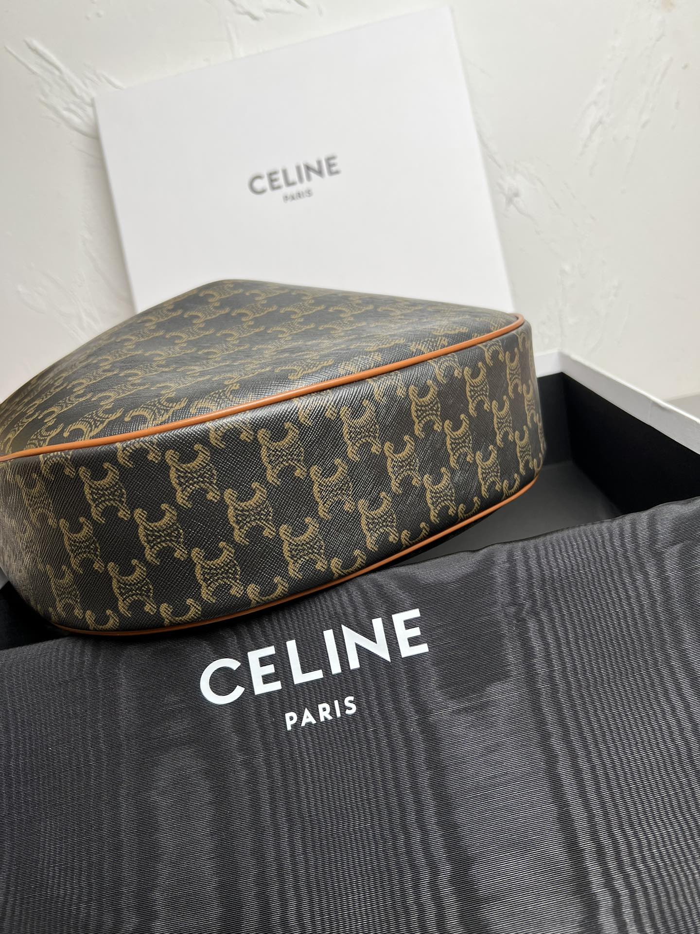 A貨名牌包Celine賽琳 HELOISE CUIR TRIOMPHE 柔軟牛皮革手袋單肩包標誌印花
