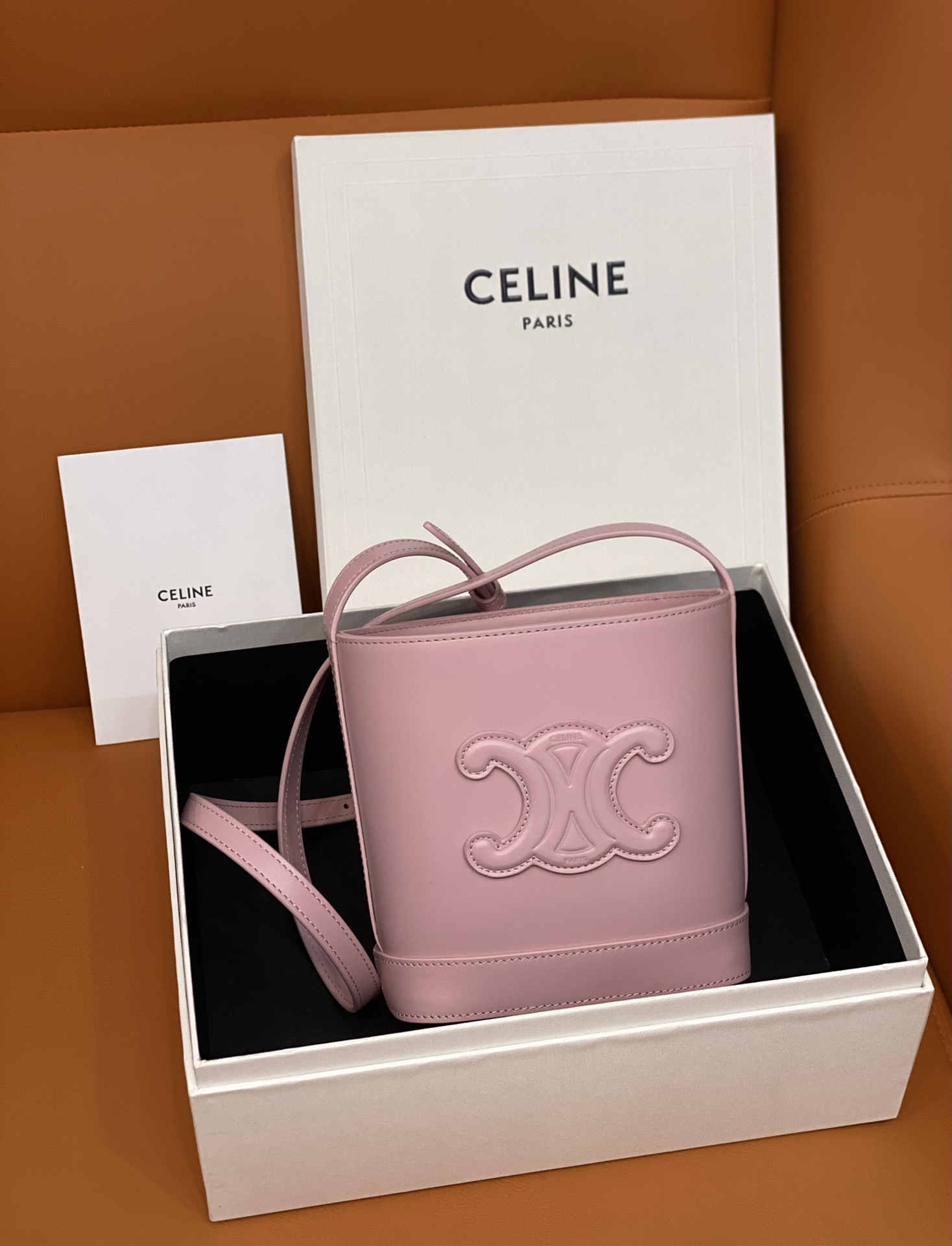 原單復刻Celine賽琳包 CUIR TRIOMPHE 牛皮水桶包小型BUCKET手袋 粉红