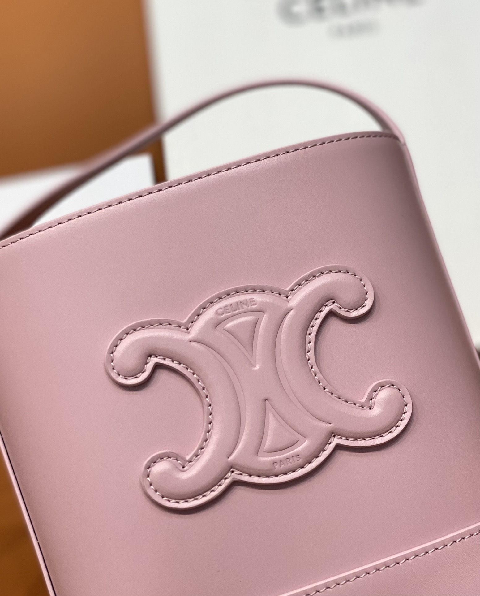 原單復刻Celine賽琳包 CUIR TRIOMPHE 牛皮水桶包小型BUCKET手袋 粉红