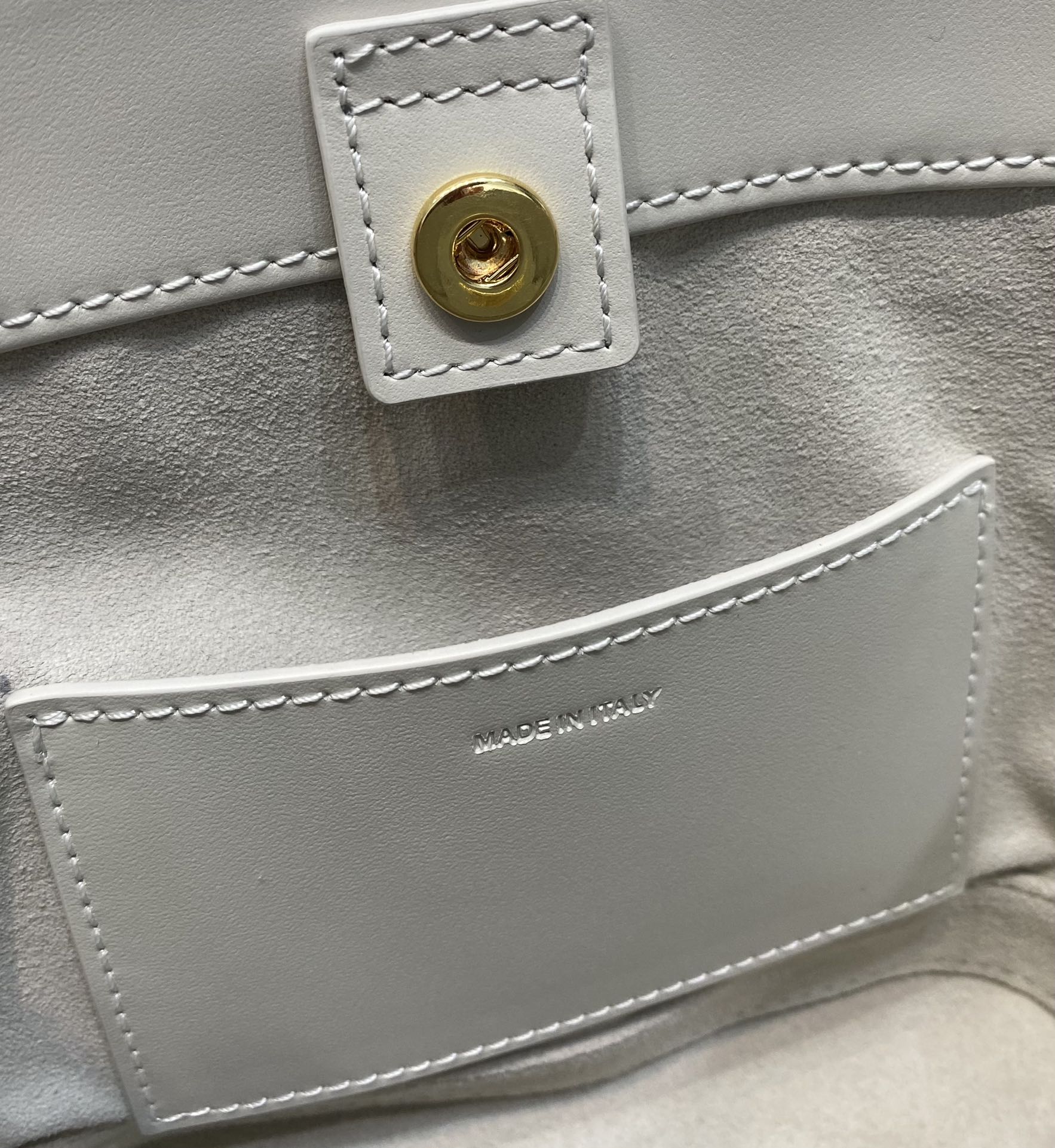 原單復刻Celine賽琳包 CUIR TRIOMPHE 牛皮水桶包小型BUCKET手袋 白色