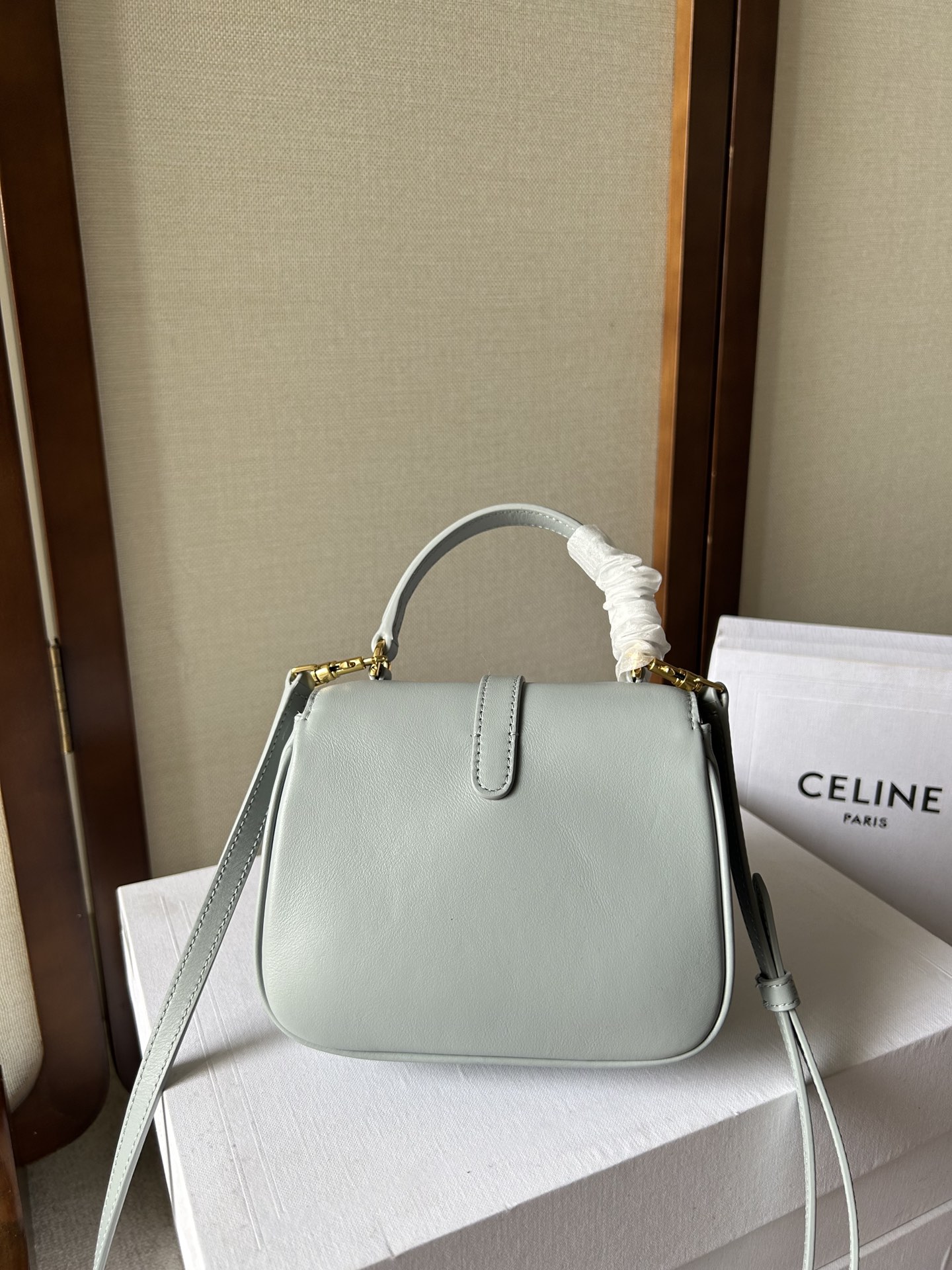 Celine賽琳包高仿包包 TABOU迷你光滑牛皮革手袋 鎖頭肩帶手提包 浅蓝