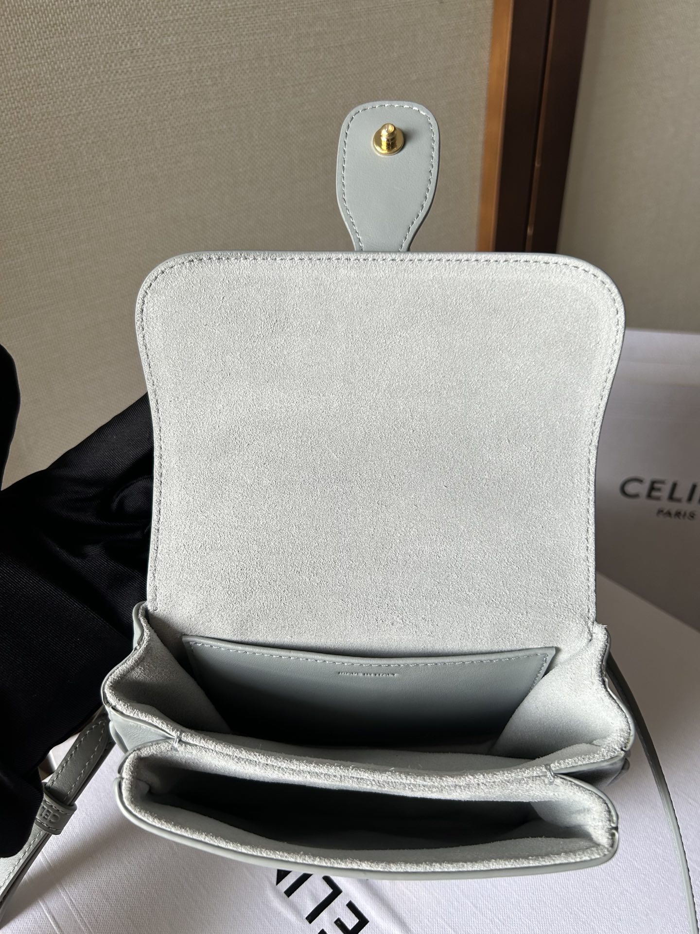 Celine賽琳包高仿包包 TABOU迷你光滑牛皮革手袋 鎖頭肩帶手提包 浅蓝