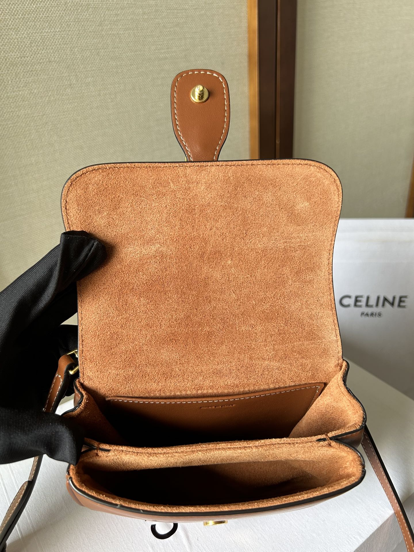Celine賽琳包高仿包包 TABOU迷你光滑牛皮革手袋 鎖頭肩帶手提包 棕色