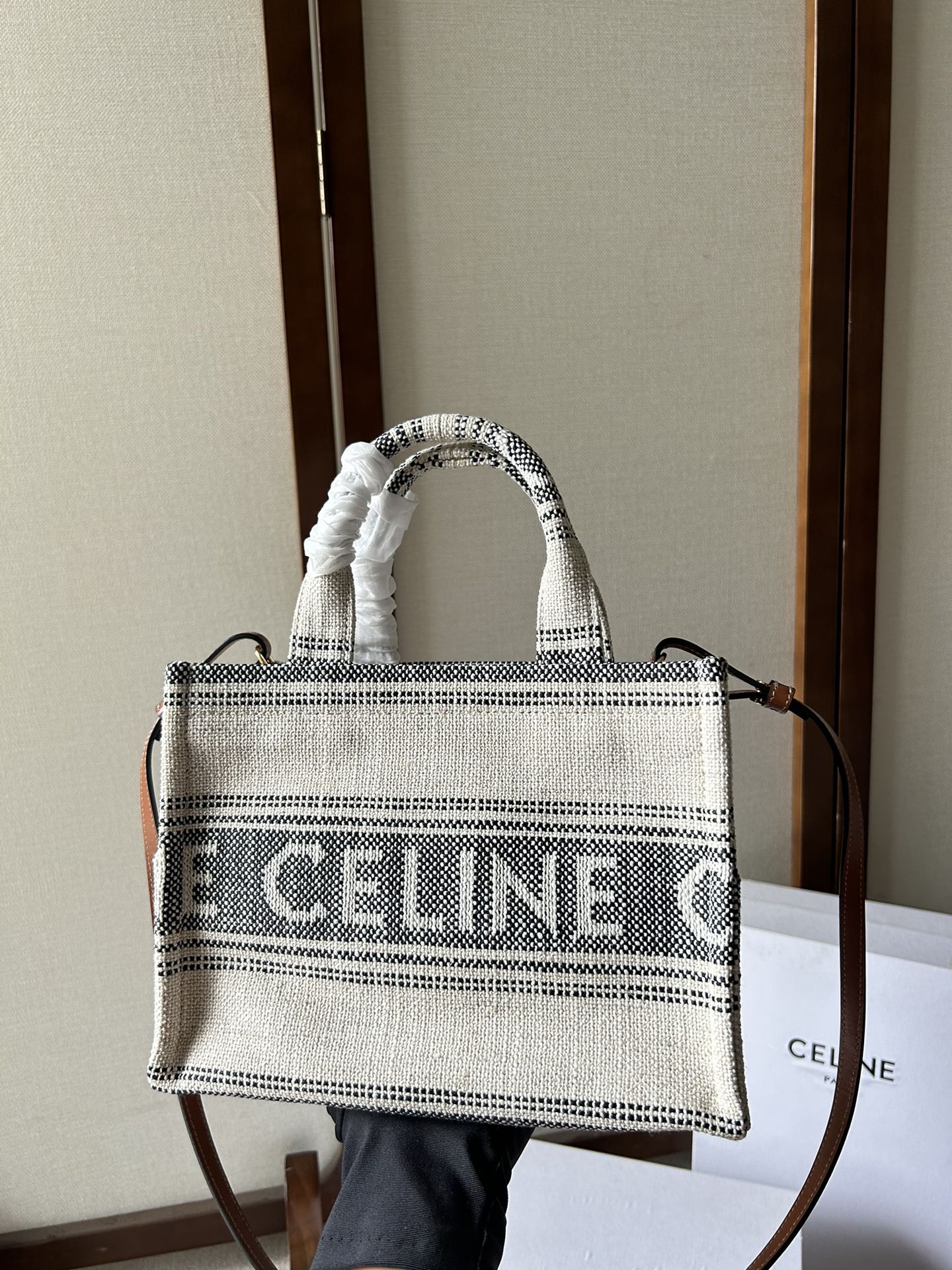 Celine賽琳原單包包 TRIOMPHE帆布 提花條紋布料及小牛皮小型Cabas Thais手袋 