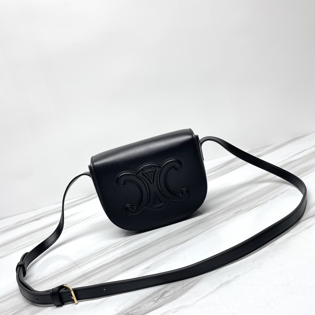 高仿原單Celine賽琳包包 光滑牛皮革FOLCO CUIR TRIOMPHE手袋 黑色