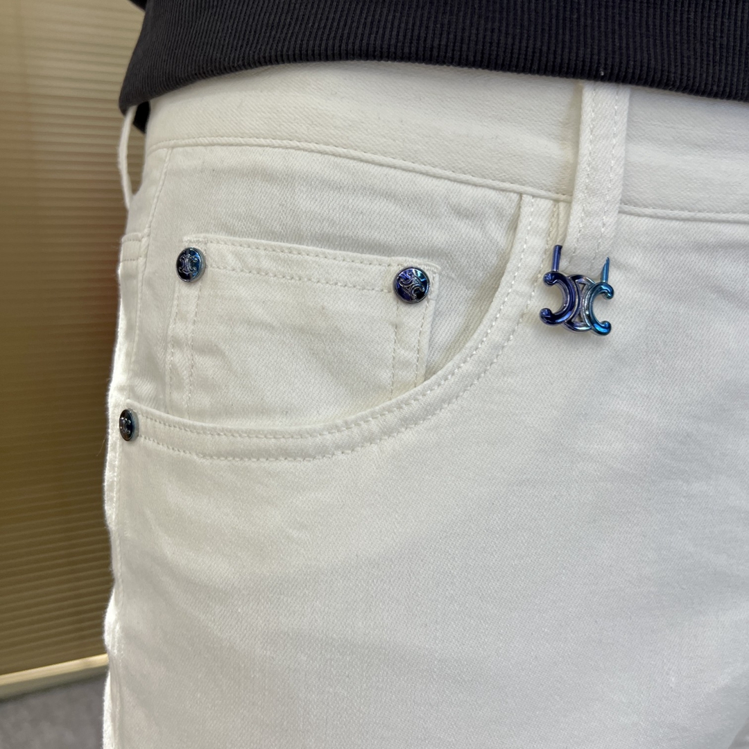 超帥氣的白色超A貨香奈兒經典男裝休閒褲