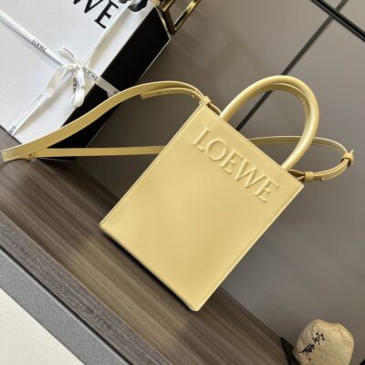 loewe羅意威原單A貨高仿包包 Standard A5 Tote手袋 黃油色