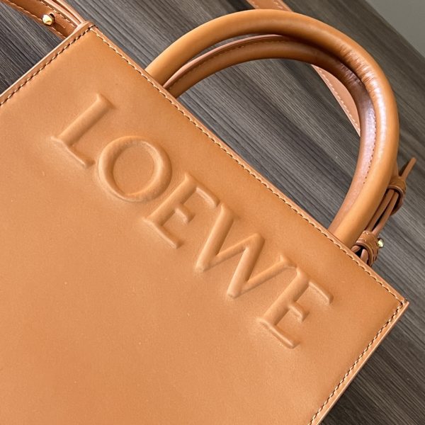 loewe羅意威原單A貨高仿包包 Standard A5 Tote手袋 棕色