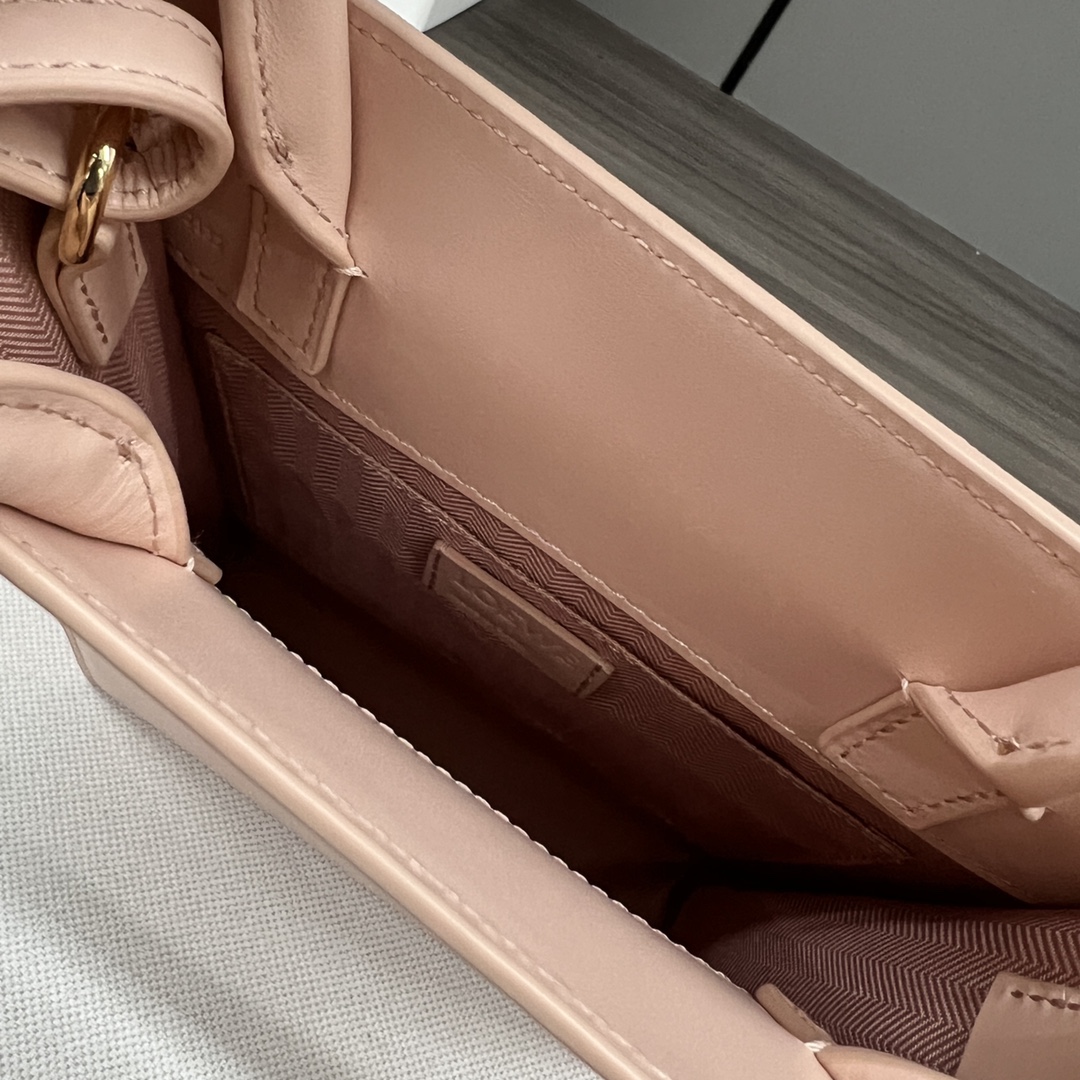 loewe羅意威原單A貨高仿包包 Standard A5 Tote手袋 淺桃色