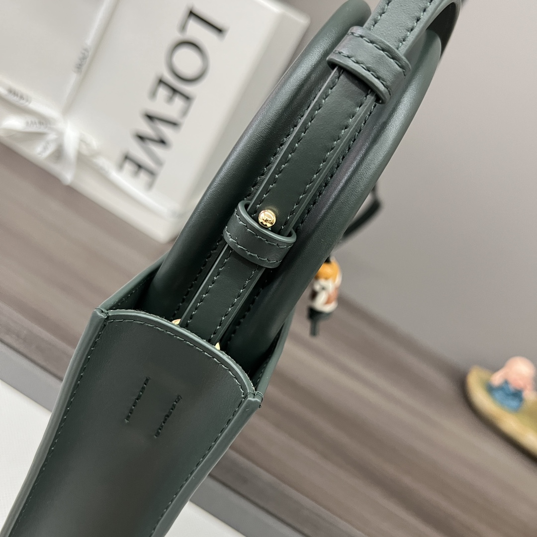 loewe羅意威原單A貨高仿包包 Standard A5 Tote手袋 薄荷綠