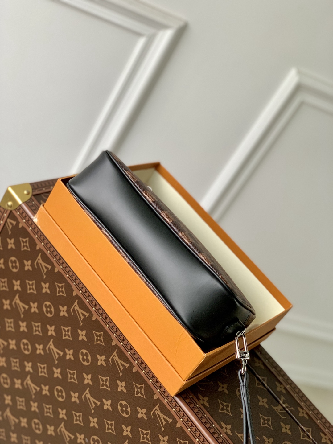 M41663咖啡格紋Pochette Kasai 一比一lv Taïga 皮革錢包手拿包