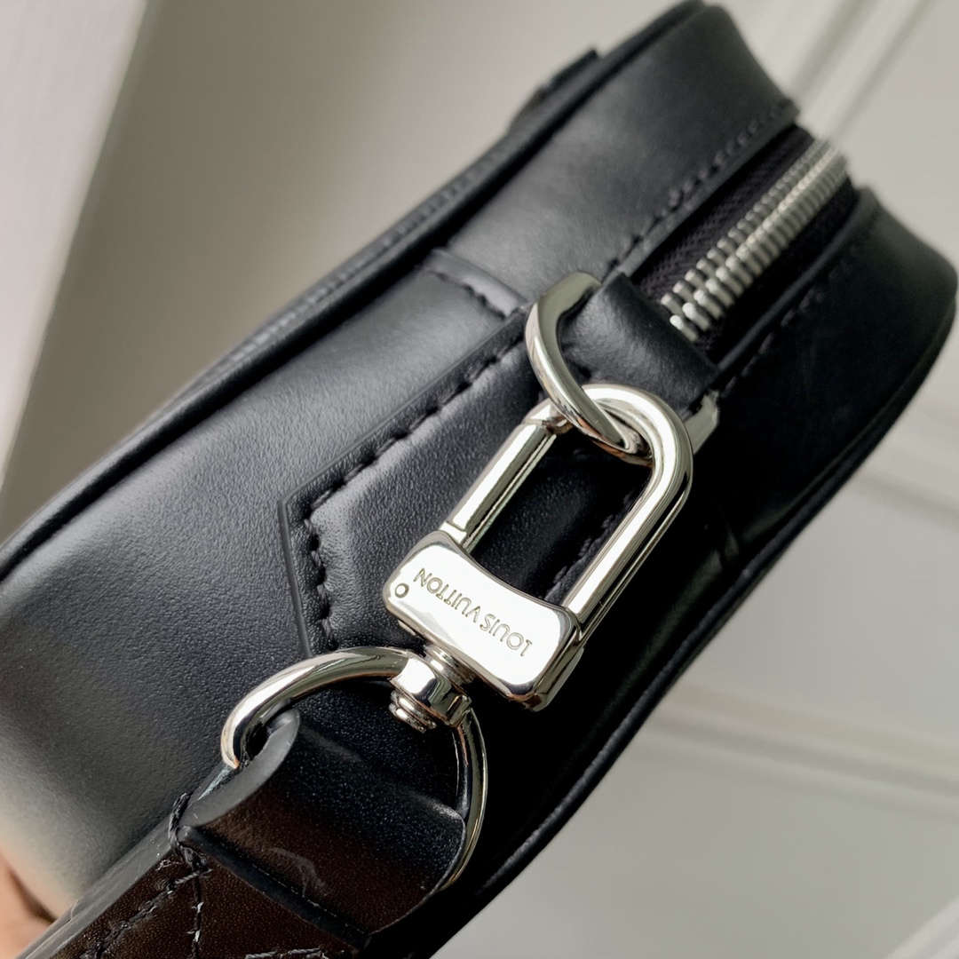 M51726水波黑紋Pochette Kasai lv原單手拿包方形錢包真皮