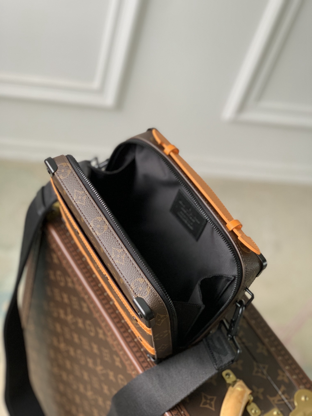 M46689Handle Soft Trunk 手袋lv復刻單肩包斜挎包男女可用