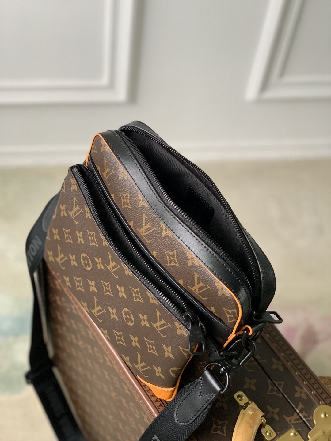 Ｍ46694 Monogram Macassar 帆布lv頂級A貨斜挎包胸包單肩包男女可用
