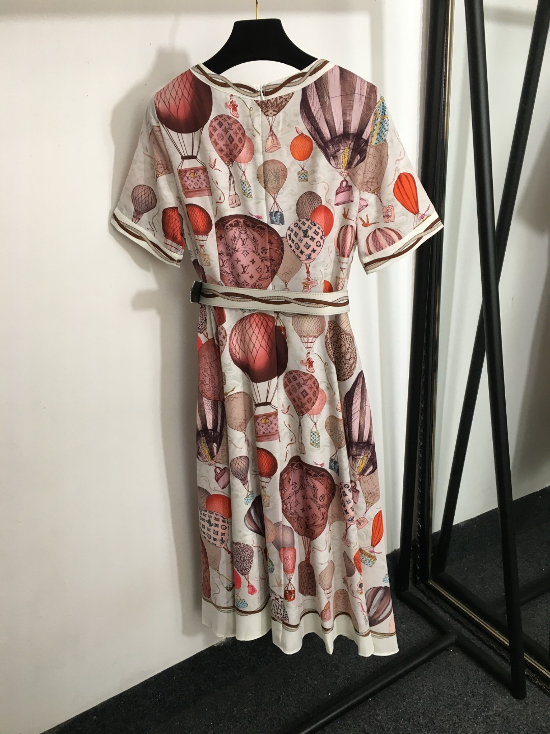 定制復刻熱氣球logo真絲混紡短袖連衣裙 女裝 高仿LV