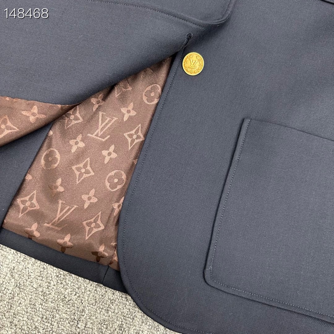 女士也可以很帥氣一比一復刻高仿女裝LV西裝羊毛材質 男女同款