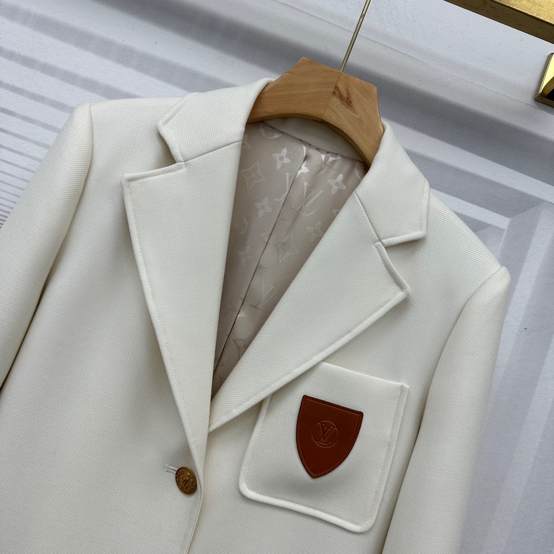 太帥氣了LV高仿服裝西裝外套女士西裝 白色