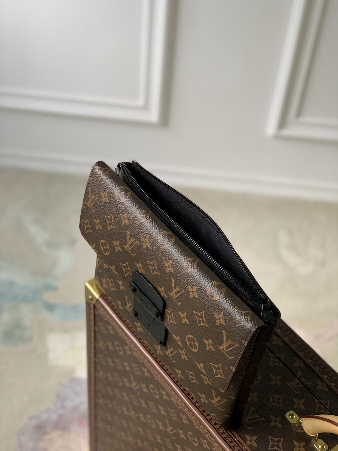 M82598Pochette S-Lock lvA貨錢包真皮手拿包选用 Monogram Eclipse
