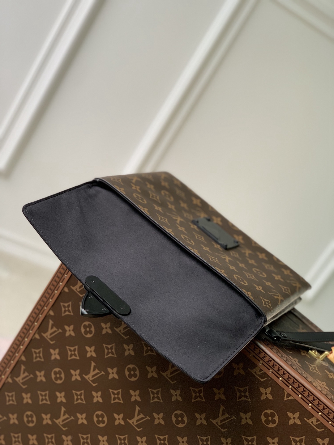M82598Pochette S-Lock lvA貨錢包真皮手拿包选用 Monogram Eclipse