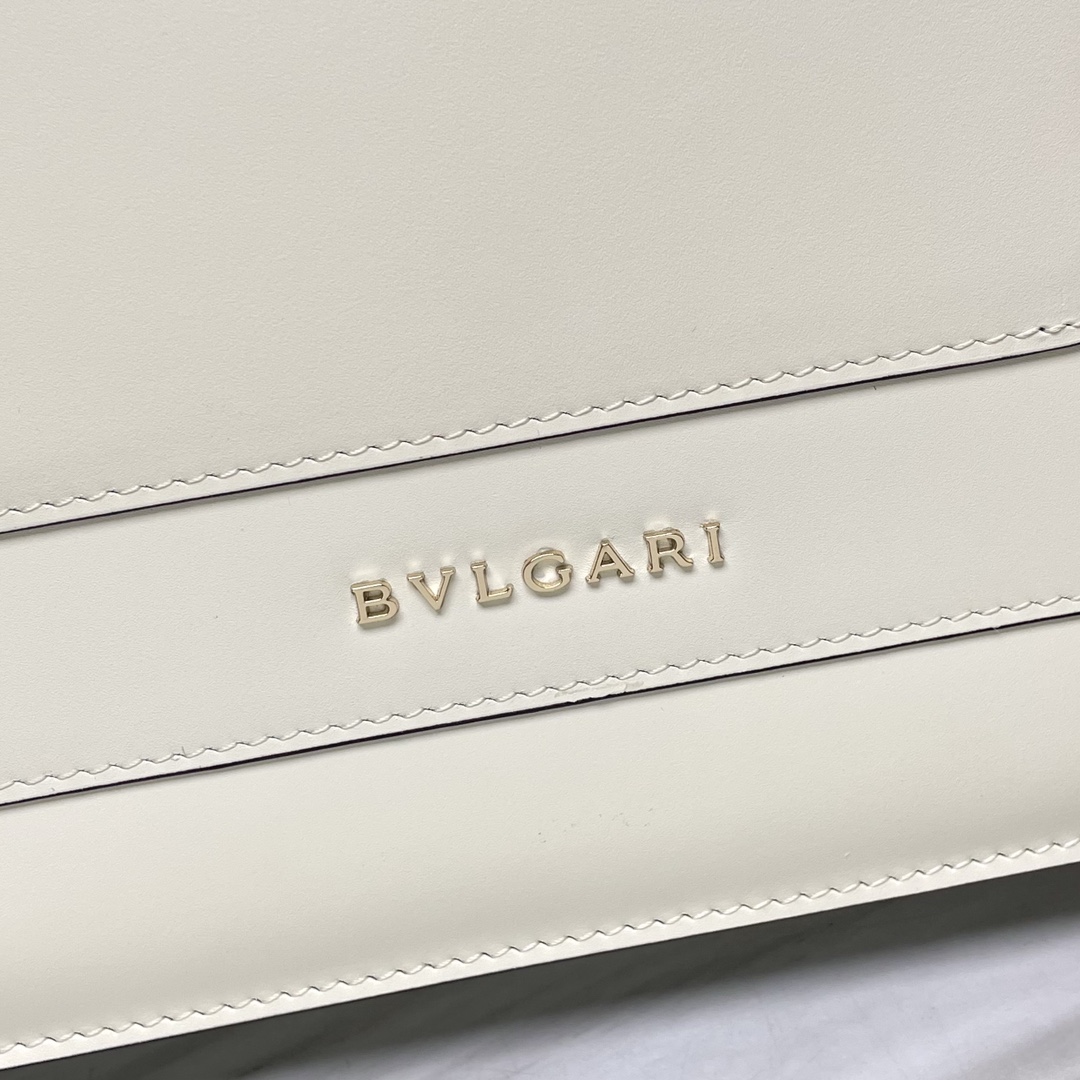 BVLGARI寶格麗複刻包包 Serpenti Forever 中型肩背包手袋 白色