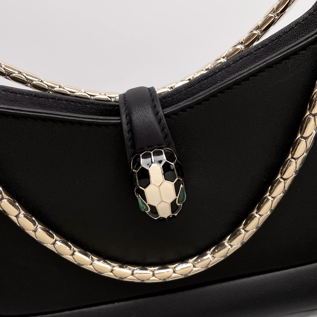 複刻名牌包BVLGARI寶格麗 Serpenti Baia 小肩背包 蛇身粗鍊斜揹包 黑色
