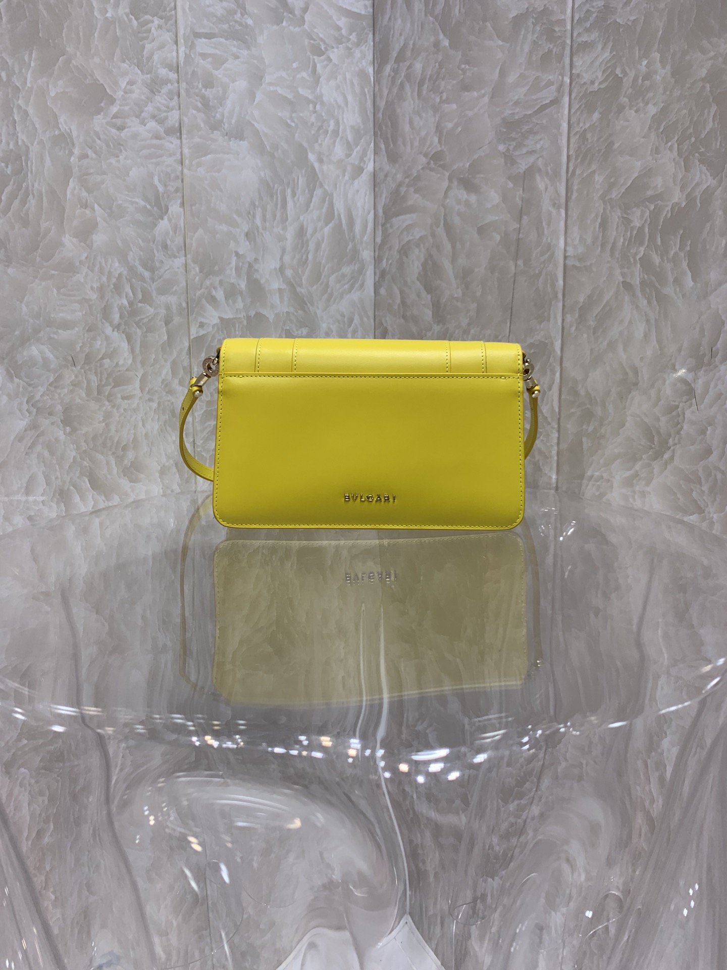 高仿名牌包BVLGARI寶格麗 Serpenti Forever East-West 肩包斜揹包 黃色