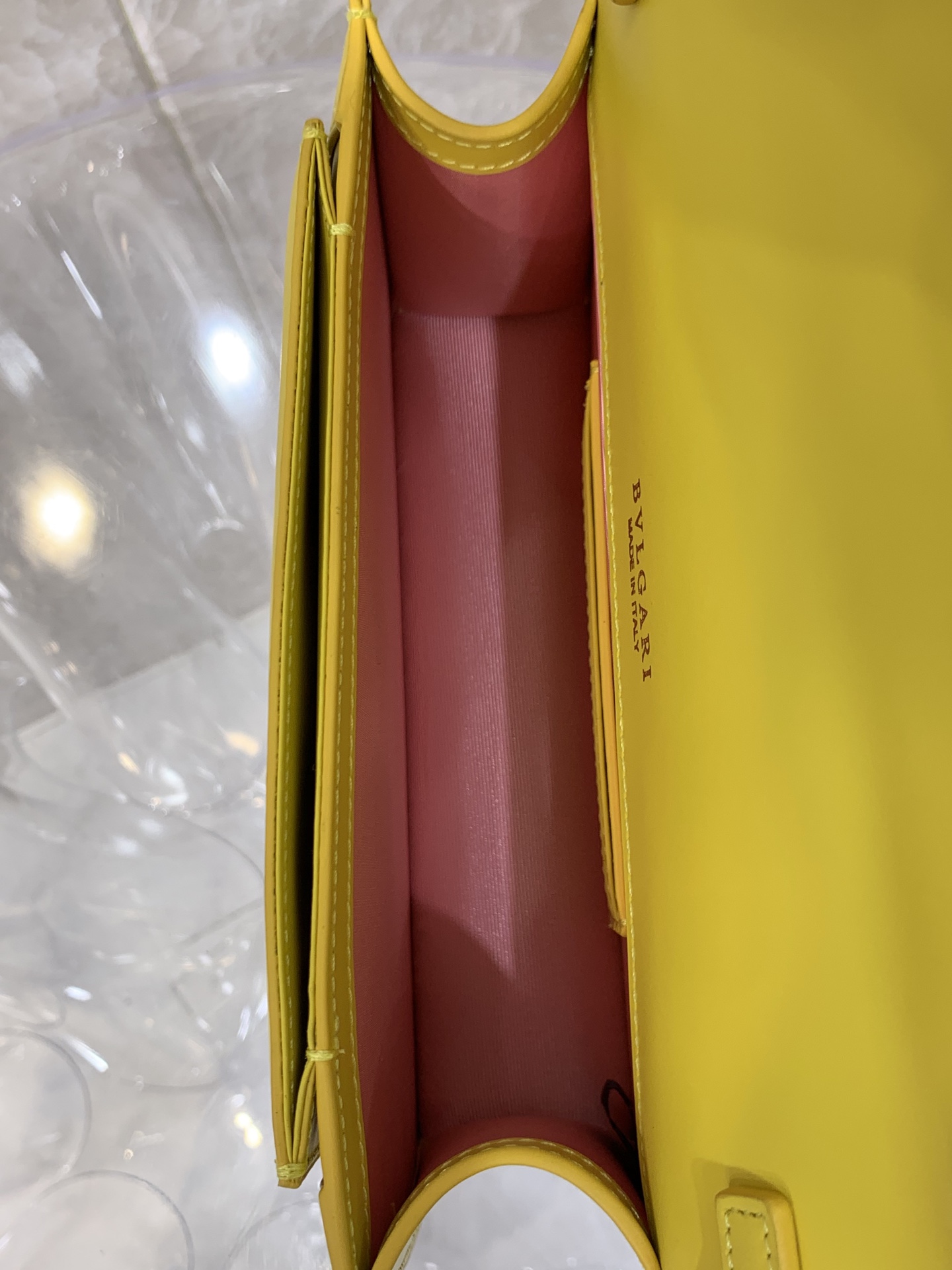 高仿名牌包BVLGARI寶格麗 Serpenti Forever East-West 肩包斜揹包 黃色