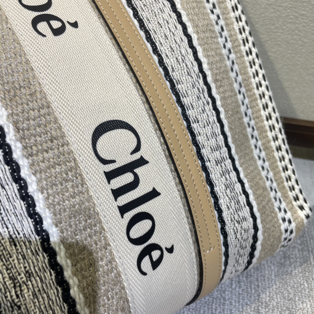 複刻名牌包Chloe蔻依 Chloé標識刺繡彩虹包 Woody大號托特包