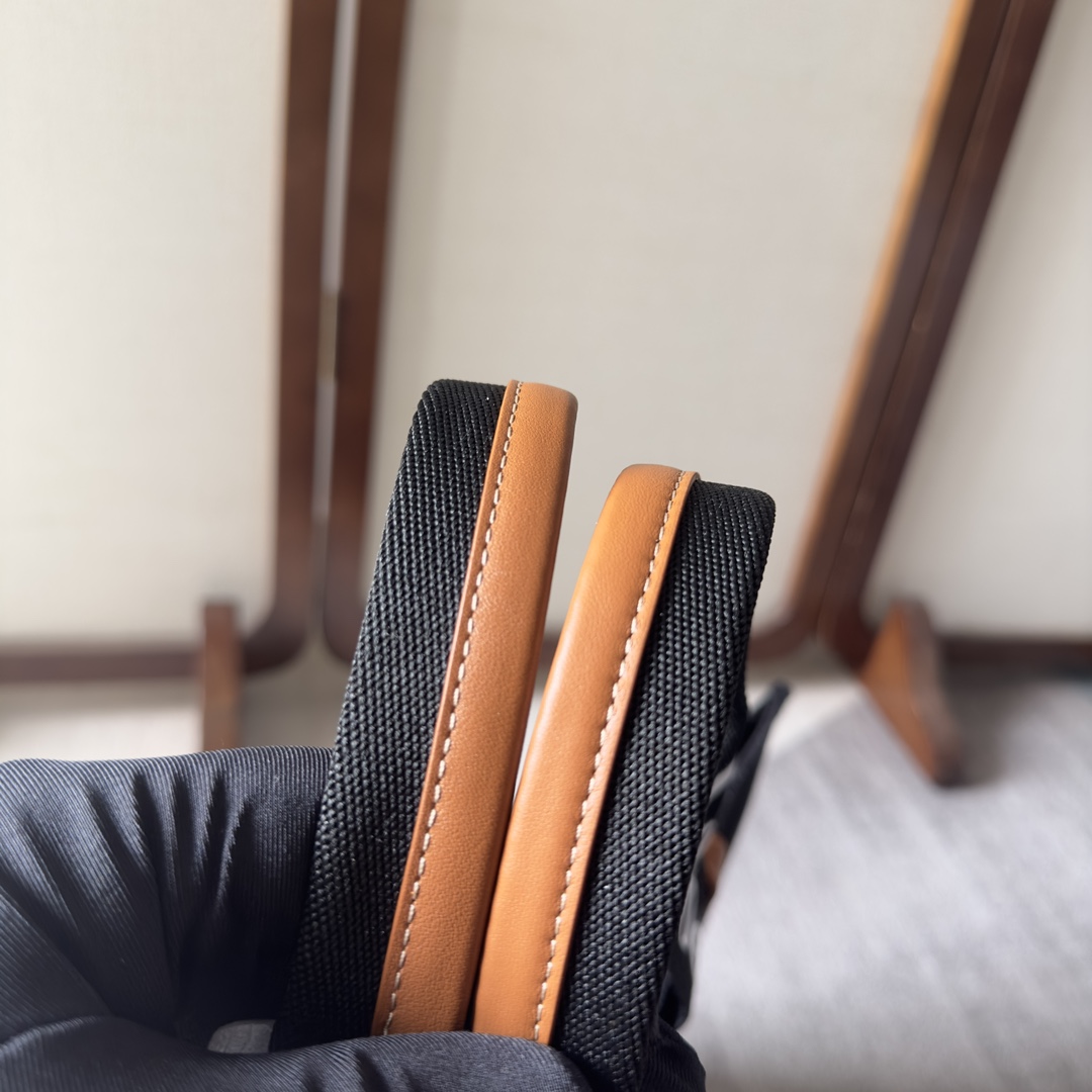 複刻奢侈包Chloe蔻依 Chloé標識亞麻帆布 Woody大號托特包 黑色