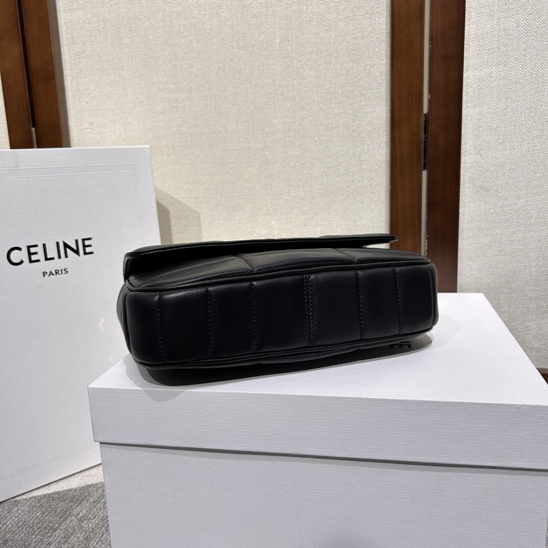 複刻名牌包Celine賽琳 MATELASSE MONOCHROME 絎縫羊皮革鏈條肩揹包飾鍊掛肩袋 黑金