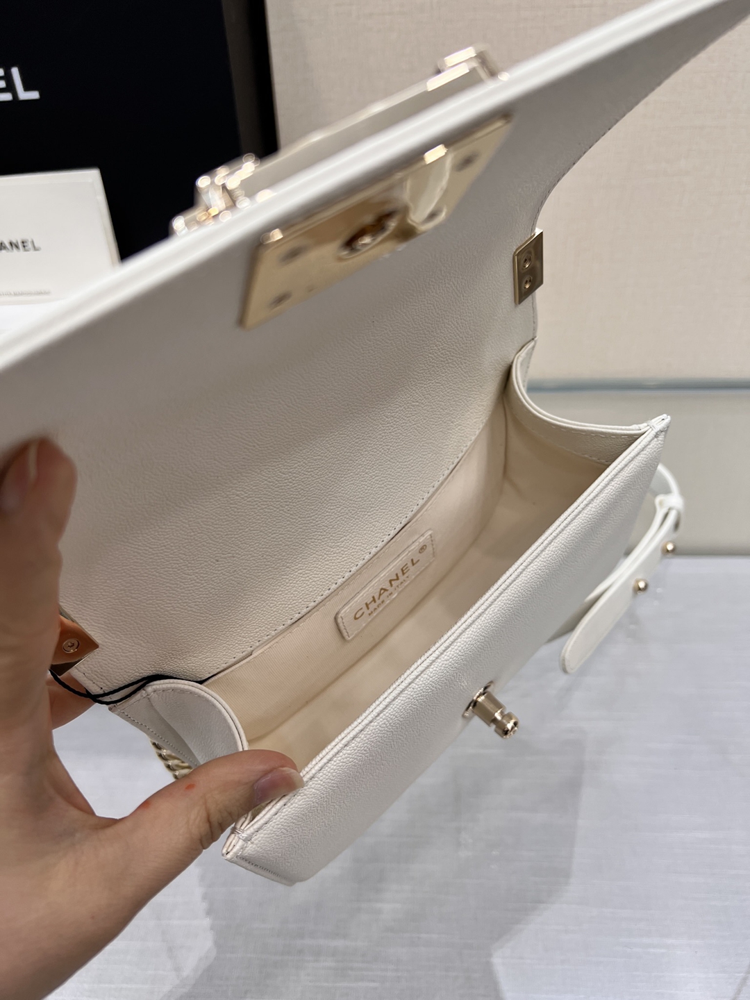 香奈兒頂 級精品包包𝐋𝐞𝐛𝐨𝐲系列 20*25CM 可批發零售