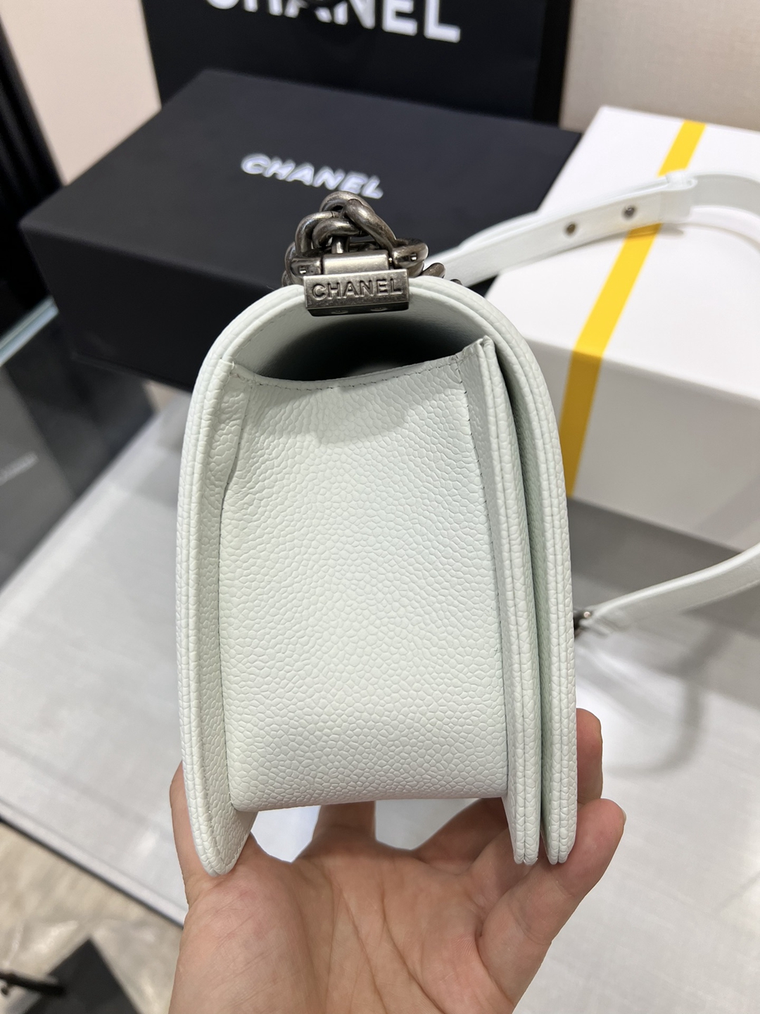 𝐋𝐞𝐛𝐨𝐲系列 頂級高仿 香奈兒Chanel 羊皮材質單肩包 斜挎包