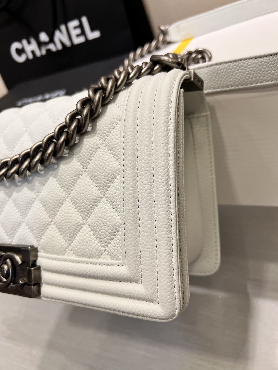𝐋𝐞𝐛𝐨𝐲系列 頂級高仿 香奈兒Chanel 羊皮材質單肩包 斜挎包