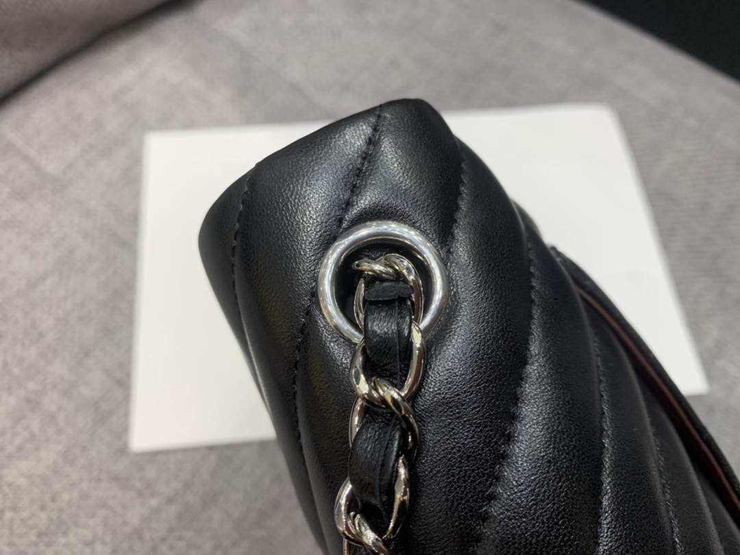 CF系列香奈兒內置芯片羊皮材質女款包包A貨精品
