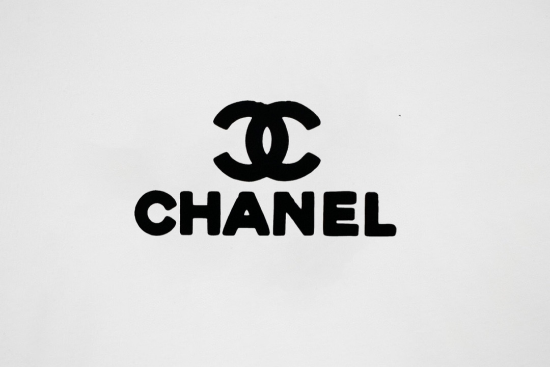 香奈兒Chanel頂級高仿限定植絨logo短袖T恤
