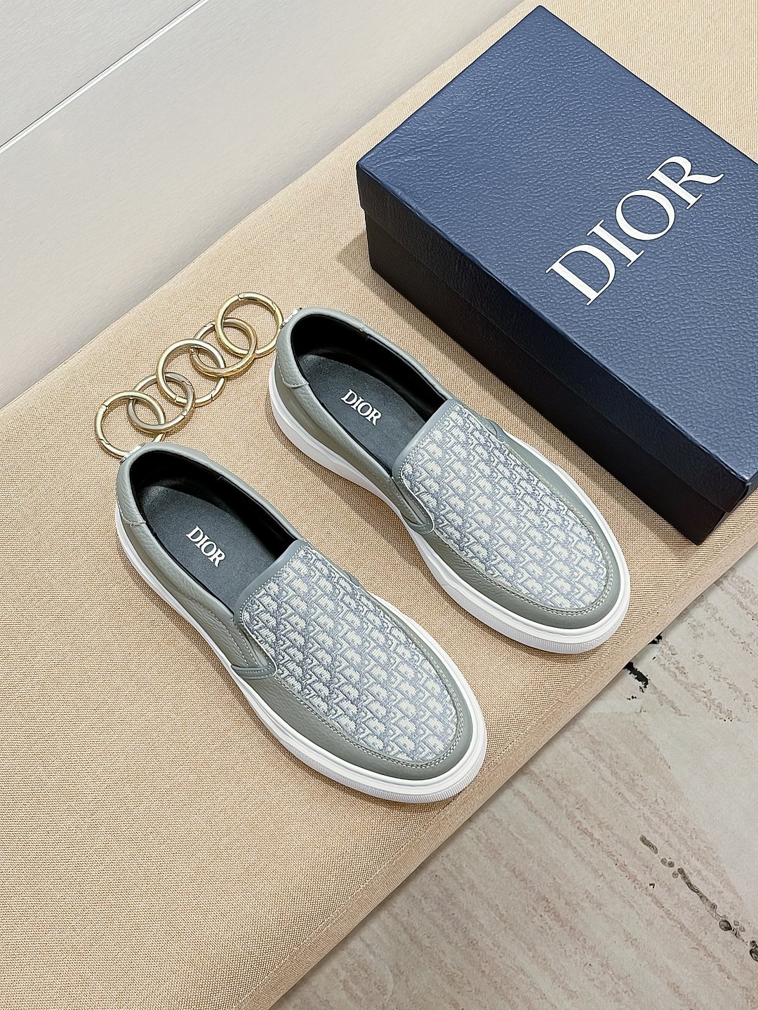 DIOR頂級原單真皮材質商務休閒鞋皮鞋 新品