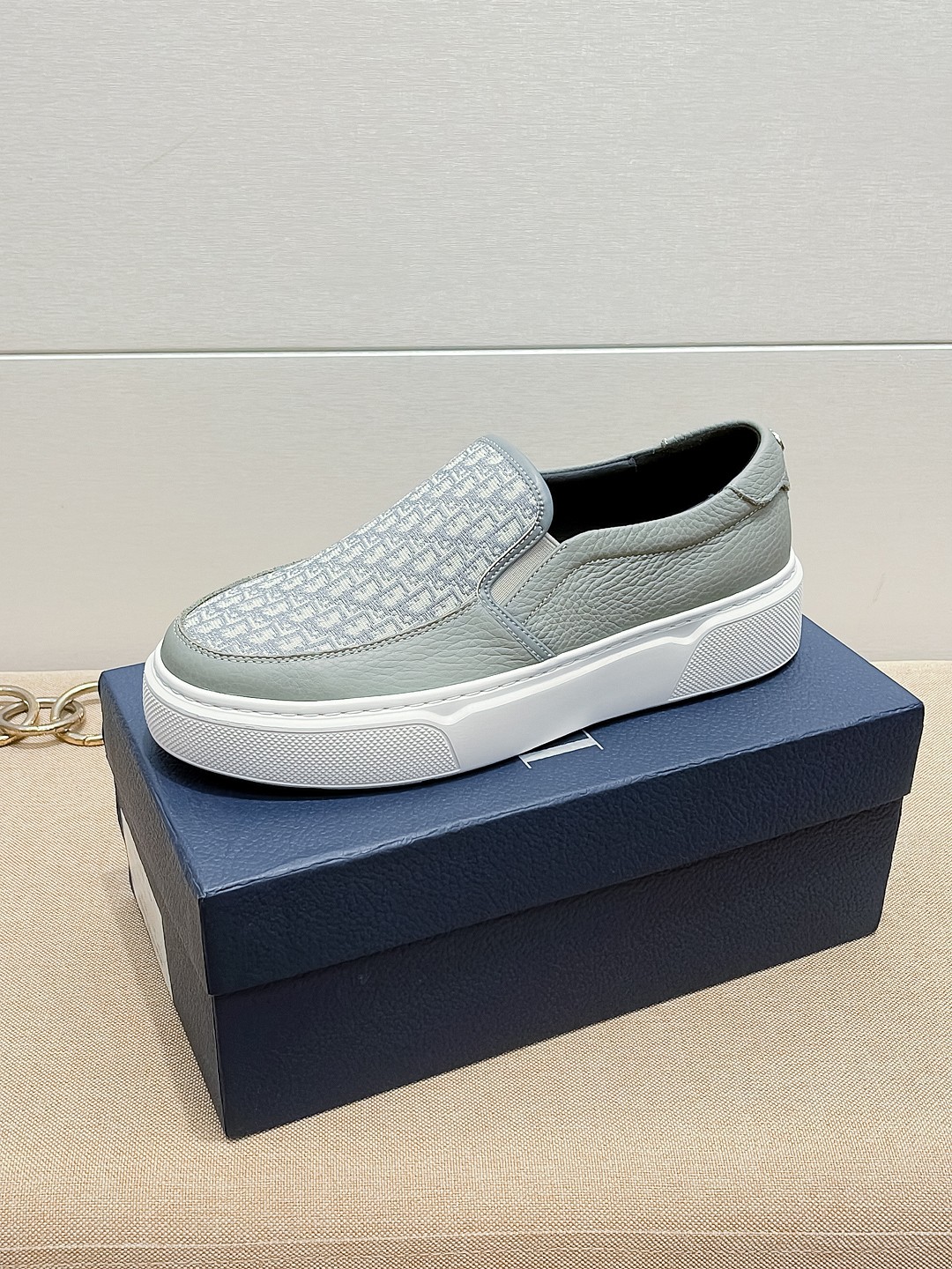 DIOR頂級原單真皮材質商務休閒鞋皮鞋 新品