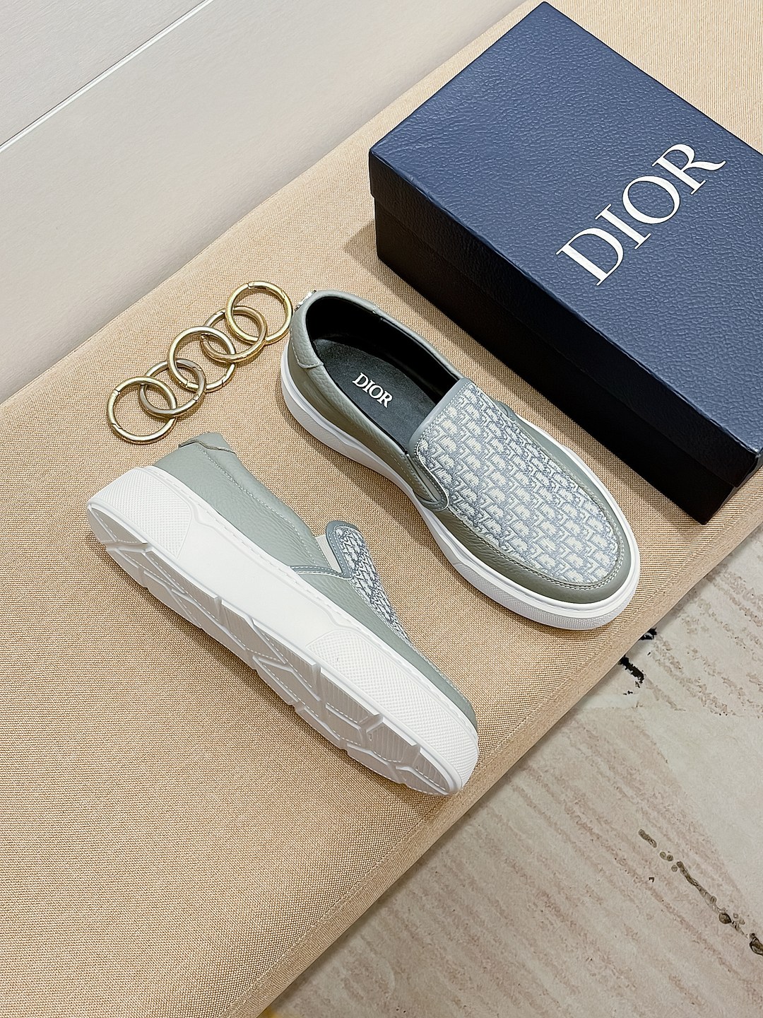 DIOR頂級原單真皮材質商務休閒鞋皮鞋 新品