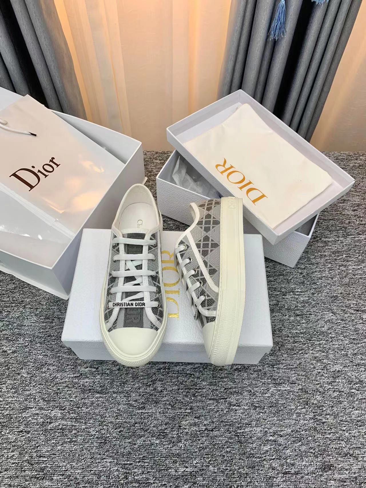 太精美了 DIOR 高端牛貨 1:1復刻鞋子 休閒鞋
