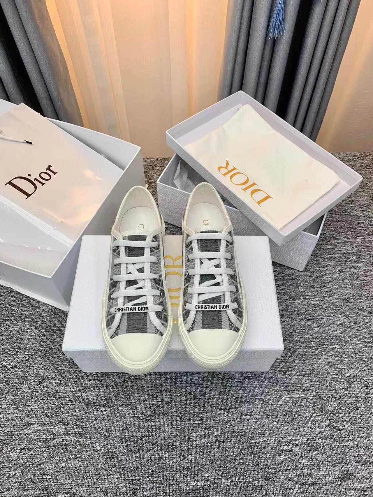太精美了 DIOR 高端牛貨 1:1復刻鞋子 休閒鞋